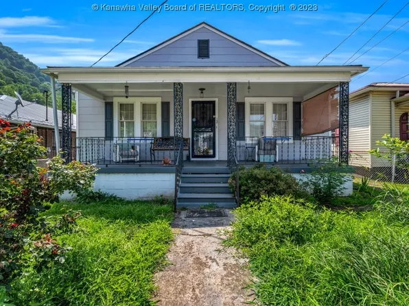 12 Joe Cavalier St, Smithers, WV 25186