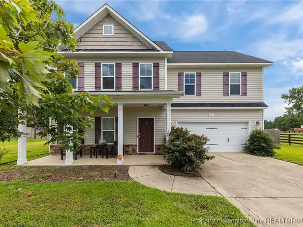 297 Brownstone Dr, Raeford, NC 28376