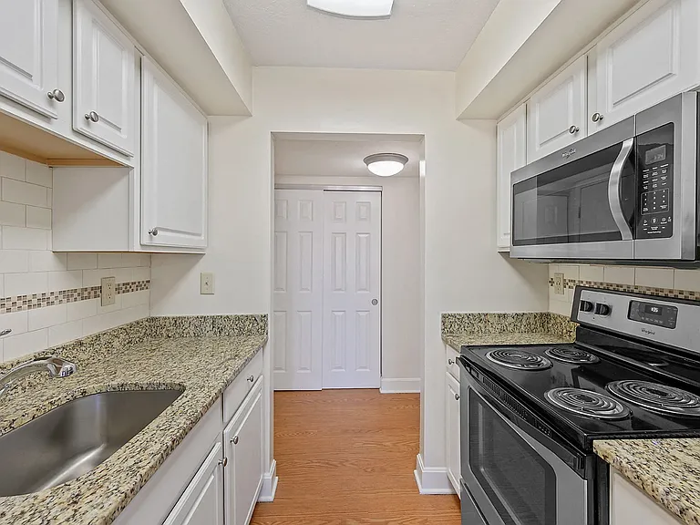 Harpers Point Apartments* — Photo 68