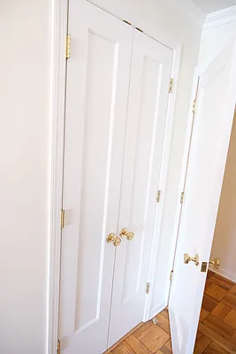 Sold by Agranoff Real Estate | media 12