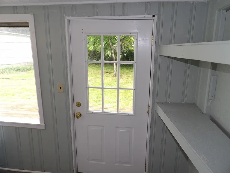 109 Allnutt Dr — Photo 41