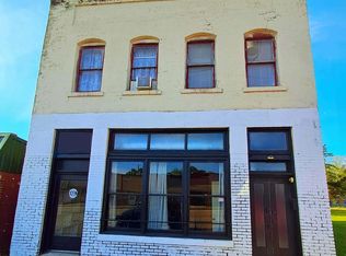317 & 319 E Runnels St, Mineral Springs, AR 71851