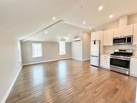 4th image of 56-75 136th St #3A