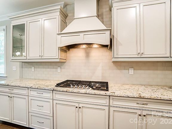4th image of 9531 Liberty Hill Dr