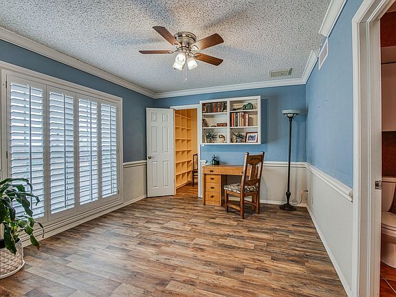 5th image of 3404 Garnet Dr