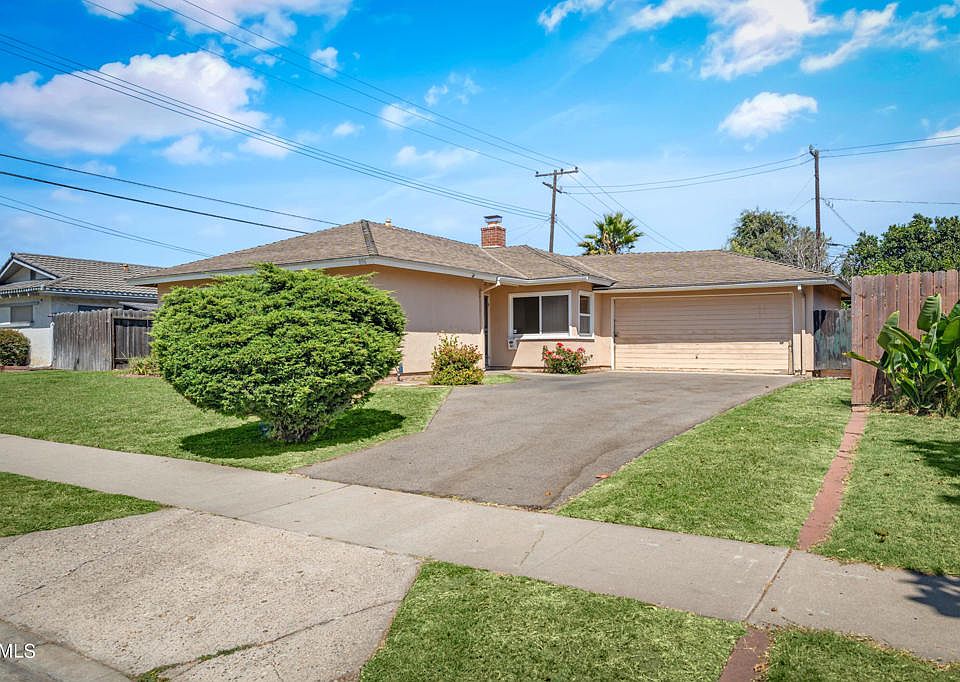 1st image of 896 Calle La Palmera