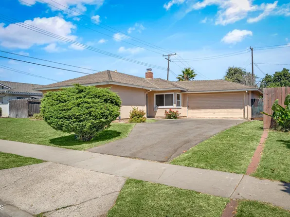 896 Calle La Palmera, Camarillo, CA 93010