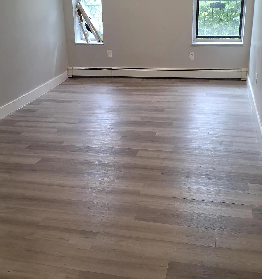 3 bed, 1000 sqft, $2,350 — Photo 2