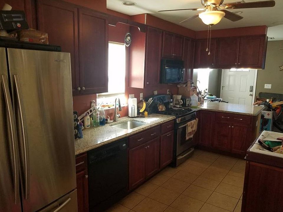 2nd image of 334 Monroe Ave