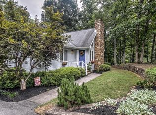 863 Paint Bank Rd, Salem, VA 24153