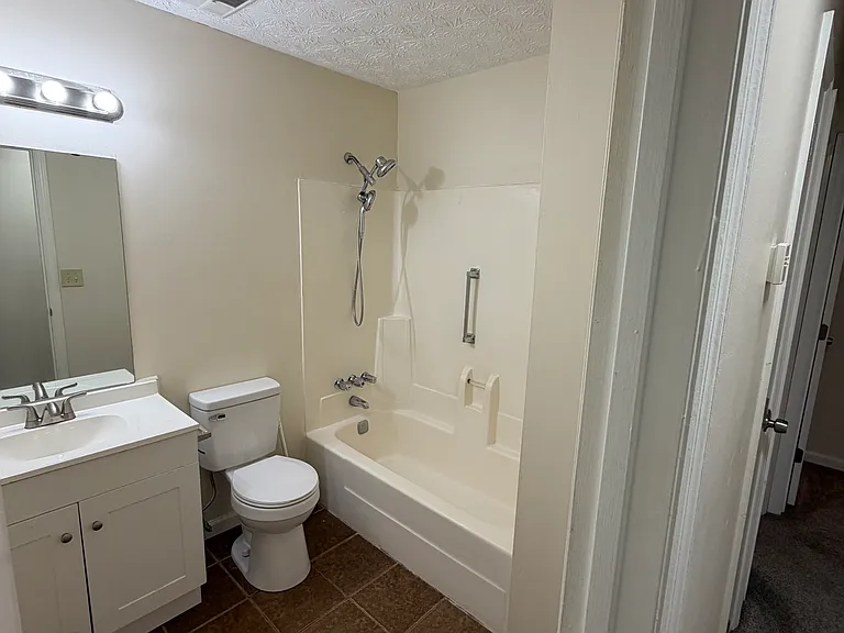 5160 Scarbrough Ln — Photo 7