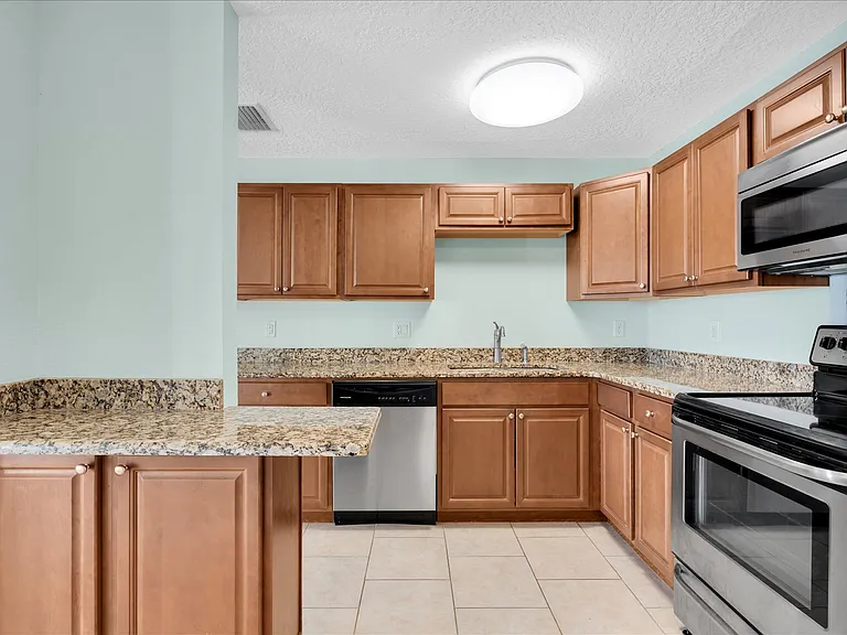 Coquina Key Dr SE — Photo 13
