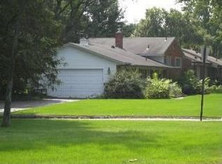 217 Hillboro Dr, Bloomfield Hills, MI 48301