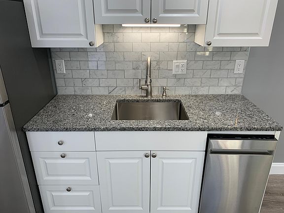 5th image of 151 9th Ave N APT 5