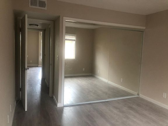 5th image of 321 S 6th St #305
