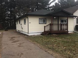 108 West St, Clintonville, WI 54929