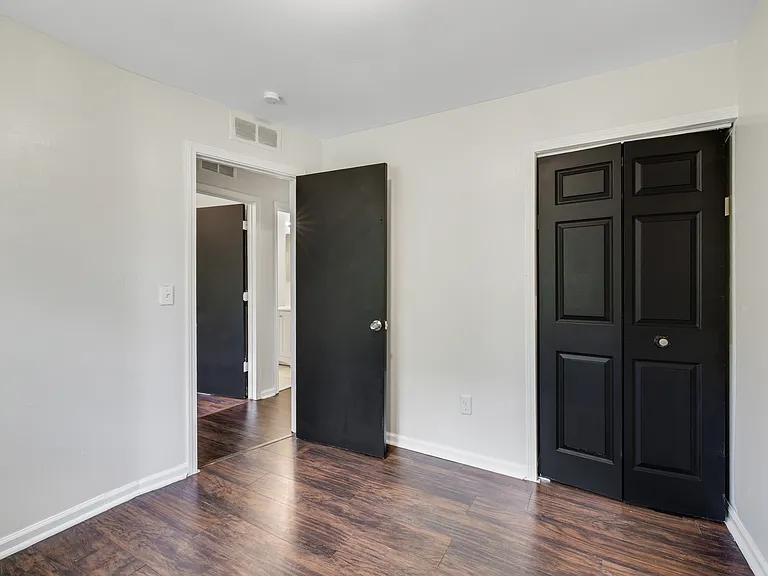 14360 Chapel St — Photo 17