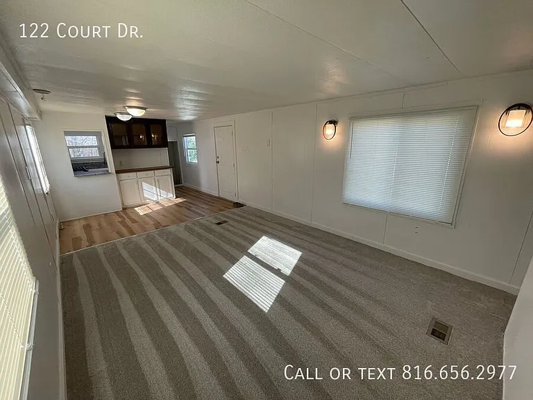 122 Court Dr — Photo 16
