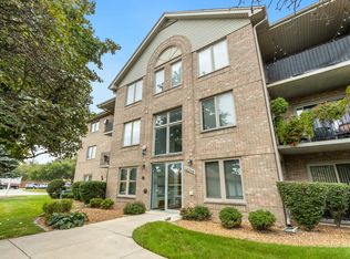 10298 Southwest Hwy APT 2D, Chicago Ridge, IL 60415