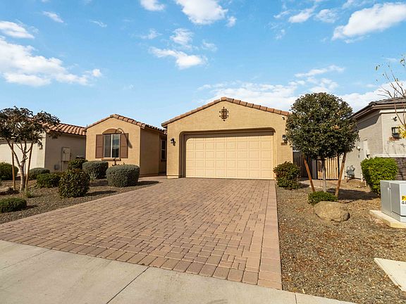 2nd image of 4604 S 122nd Dr