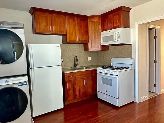 4th image of 3765 Angelo Ave #3765