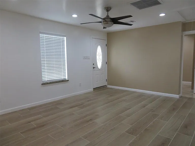 7214 Corsicana St — Photo 9