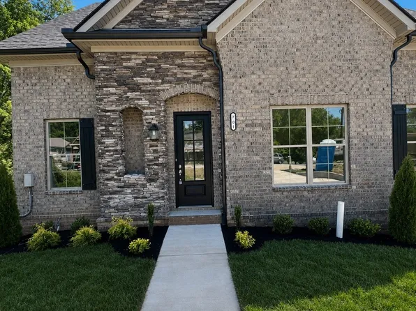 701 Harpeth Knoll Ct, Nashville, TN 37221