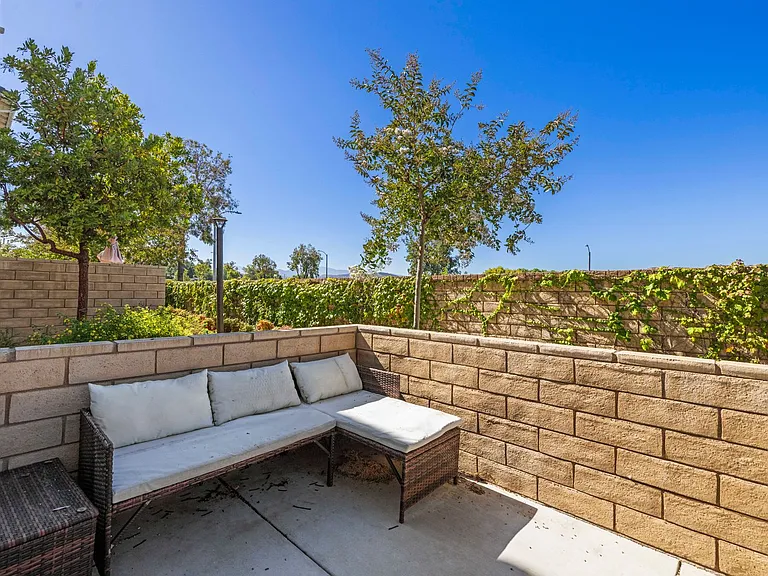 22760 Harmony Dr — Photo 38