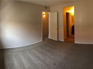 27949 Tyler Ln UNIT 354, Santa Clarita, CA 91387