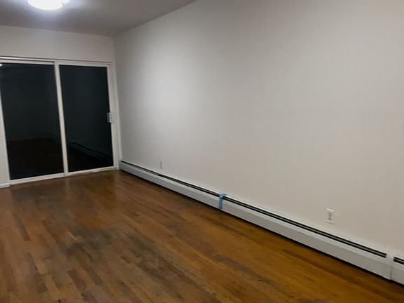 5th image of 20-21 38th St #2