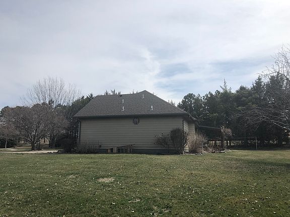 5th image of 41 Redwood Dr