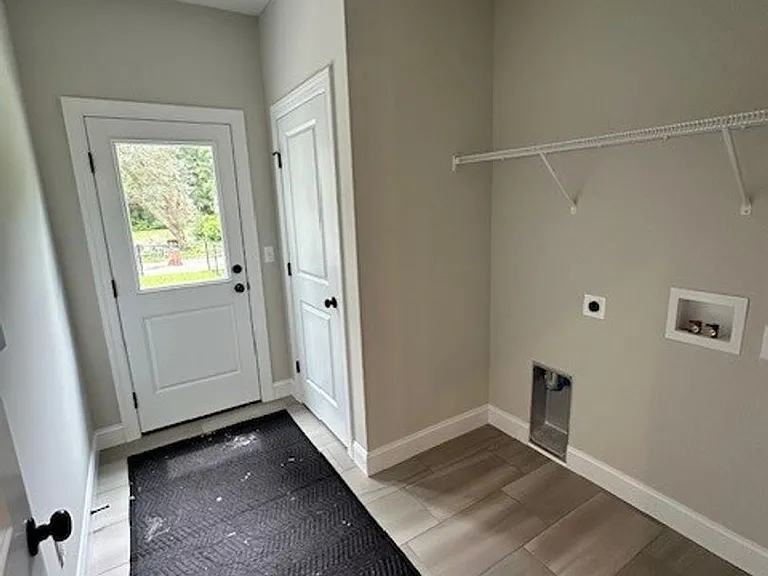 1912 Oak St — Photo 15