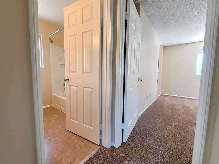 11768 Avalon Ave — Photo 9