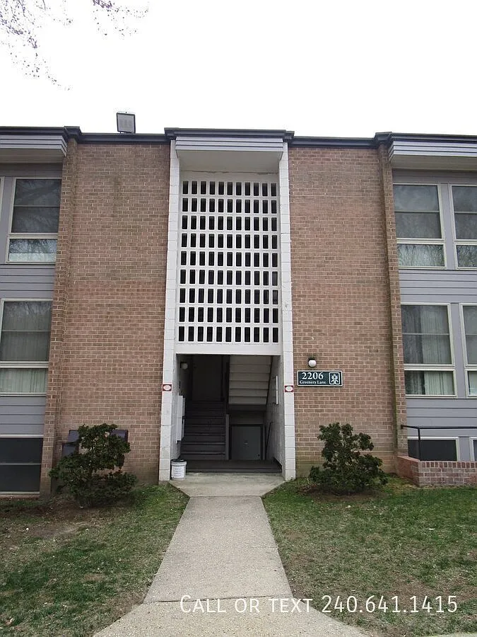 Wonderful 2 BR/1.5BA Condo in Silver Spring! — Photo 1