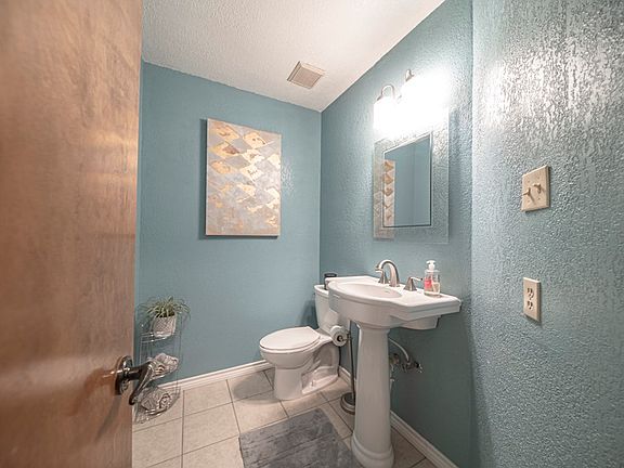 5th image of 3214 Elma Dr