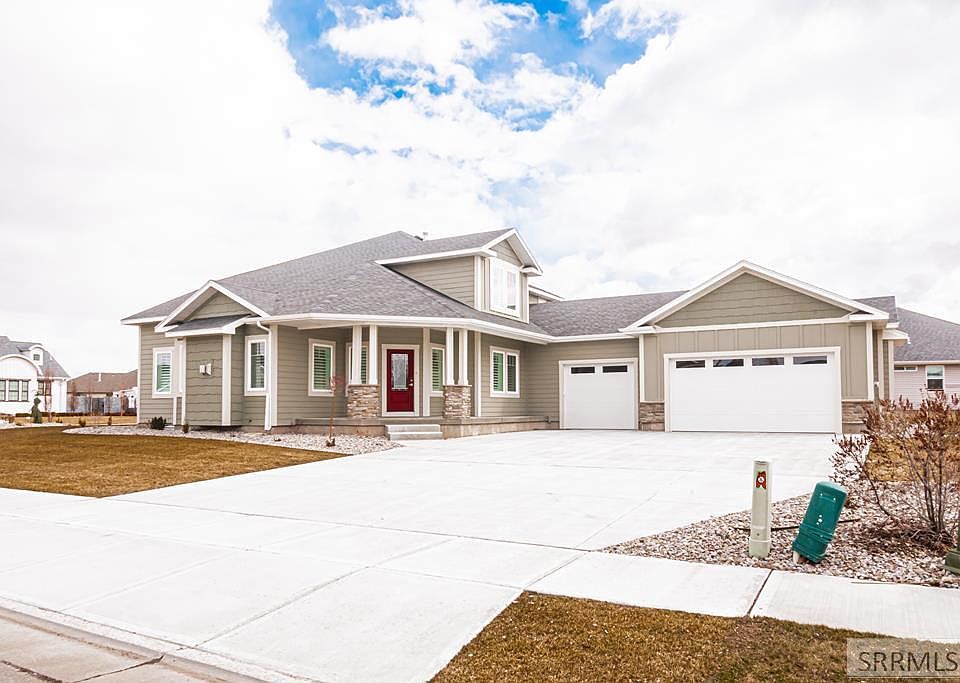 1st image of 192 Casa Dr