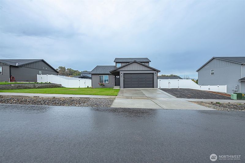 2nd image of 161 Berryman Way