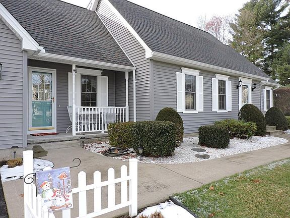 5th image of 160 Wedgewood Dr