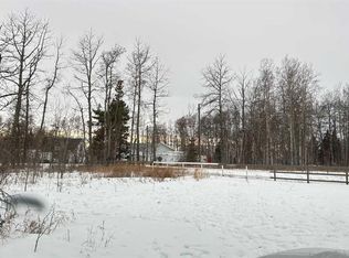 5400 Davies St, Innisfail, AB T4G1E3