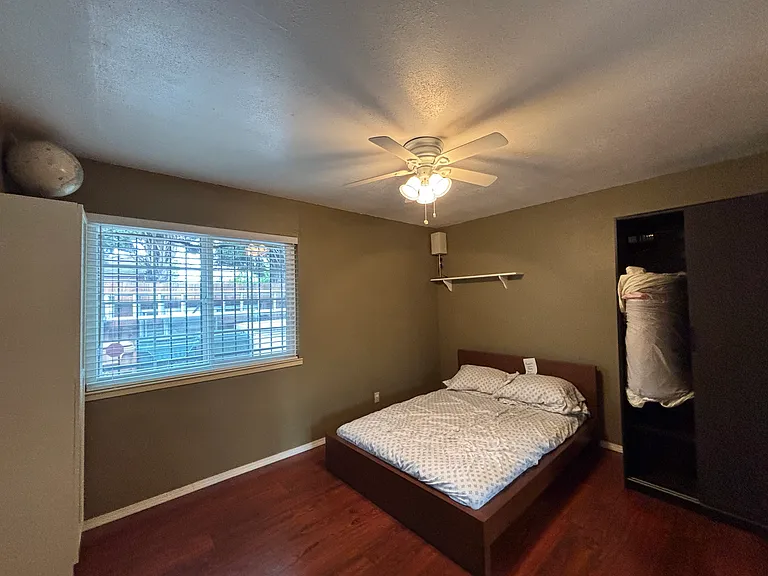 1700 Mahogany Way — Photo 19