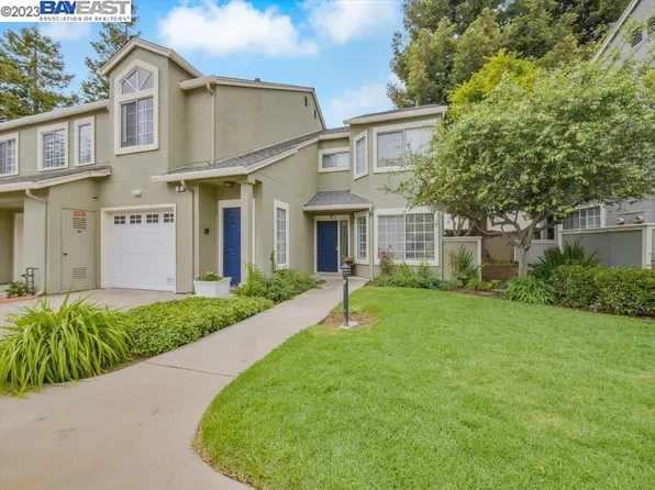 8 Crystal Gate Cmns, Hayward, CA 94544