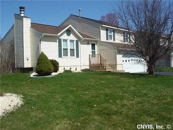 2nd image of 6077 Amanda Ln