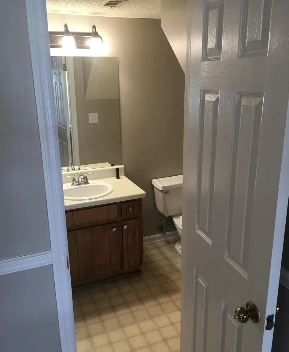 2 bed, 1.5 bath, 1082 sqft, $985 — Photo 3