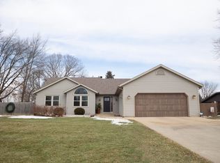 1277 Jo Fran Dr, Vicksburg, MI 49097