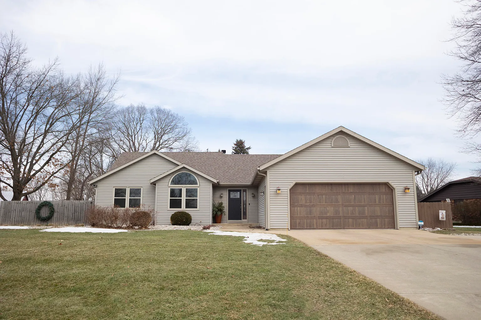 1277 Jo Fran Dr photo 1
