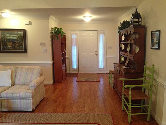 3rd image of 676 Edenbrook Dr