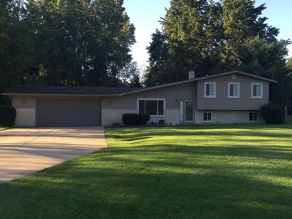 1st image of 1826 Kingston Dr