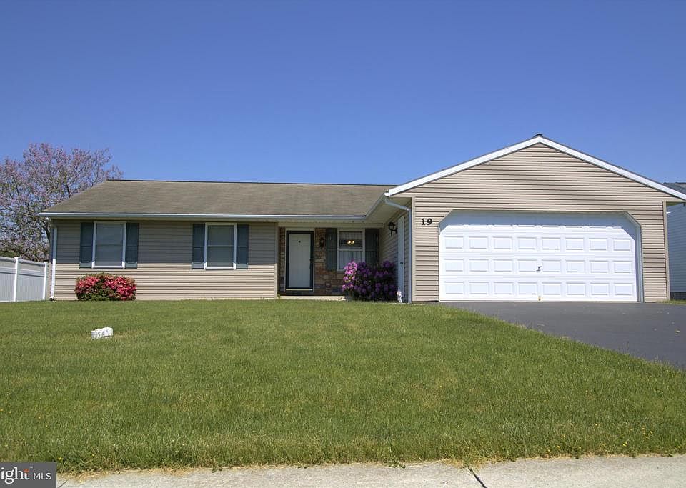 1st image of 19 NEWBURG DRIVE