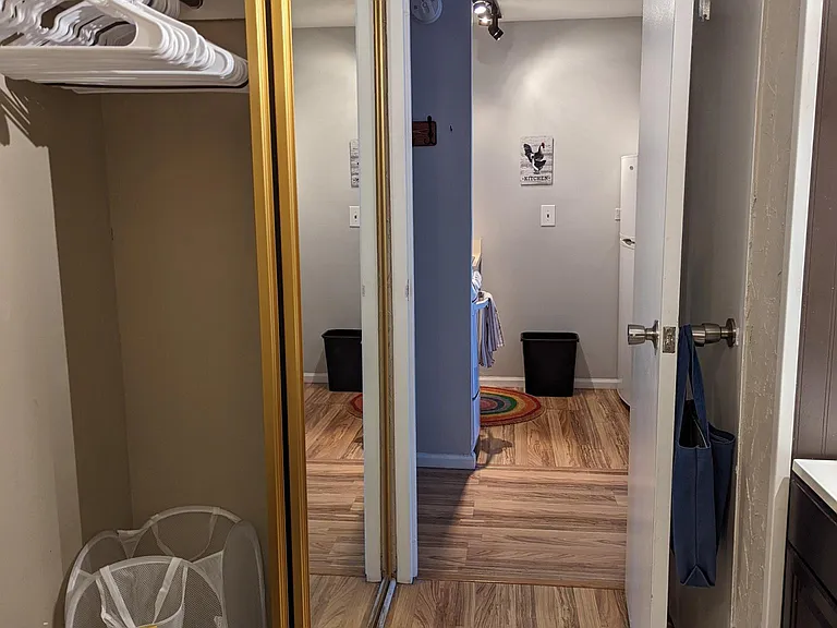 789 N Clarkson St #503 — Photo 24
