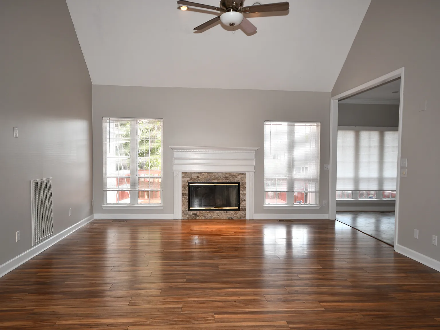 3 bed, 1866 sqft, $2,250 — Photo 3
